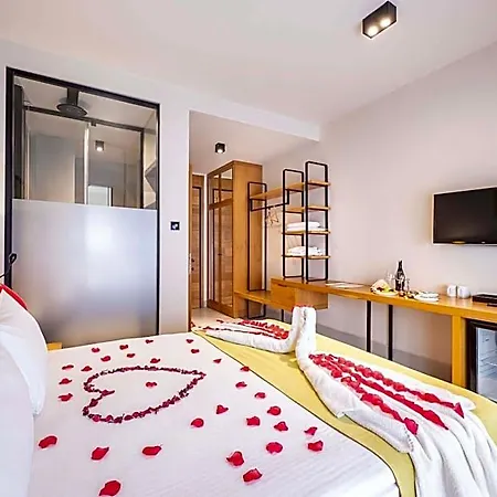 Lei Hotel